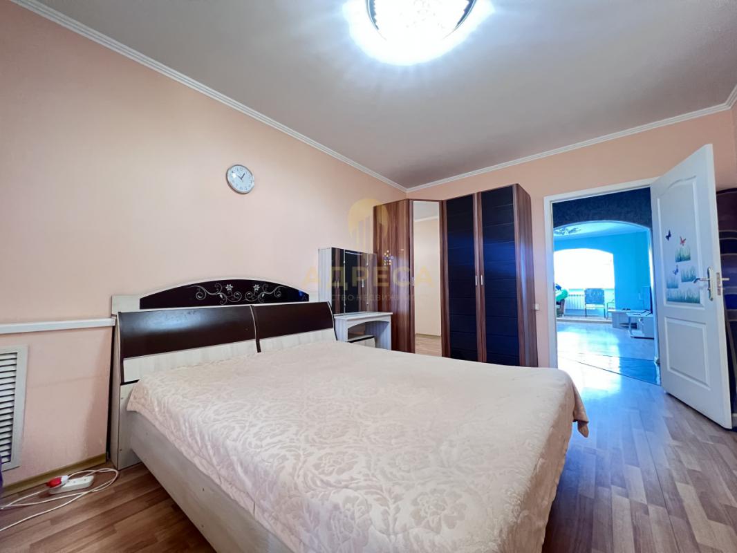 Продаётся просторная пятикомнатная квартира, общей площадью 105кв. - Оренбург