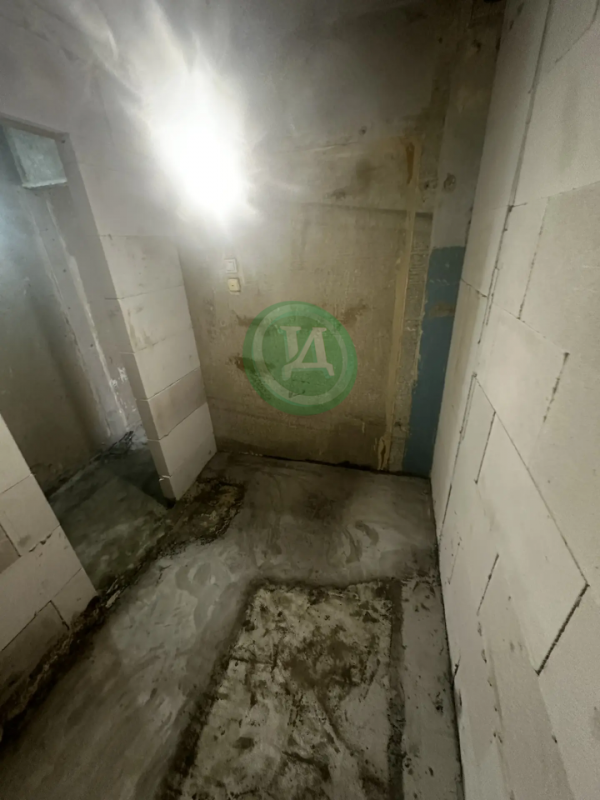 Продам 2 комнатную квартиру в 5 этажном доме на 2 этаже. - Орск