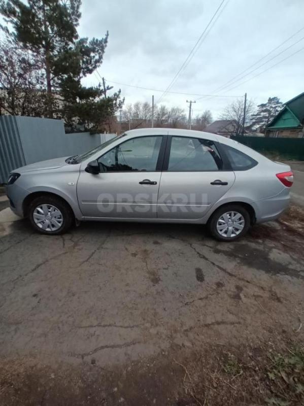 продам в хорошем состоянии без дтп пробег родной один хозяин окрас завод стекла тоже усилитель руля - Орск