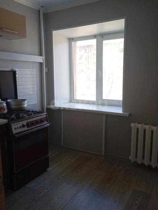 Сдам 2х комнатную квартиру в центре города проспект Ленина 21 второй этаж. - Орск