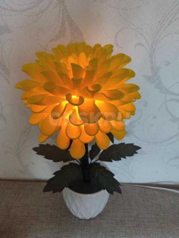 Светильник  настольный Хризантема . - Орск
