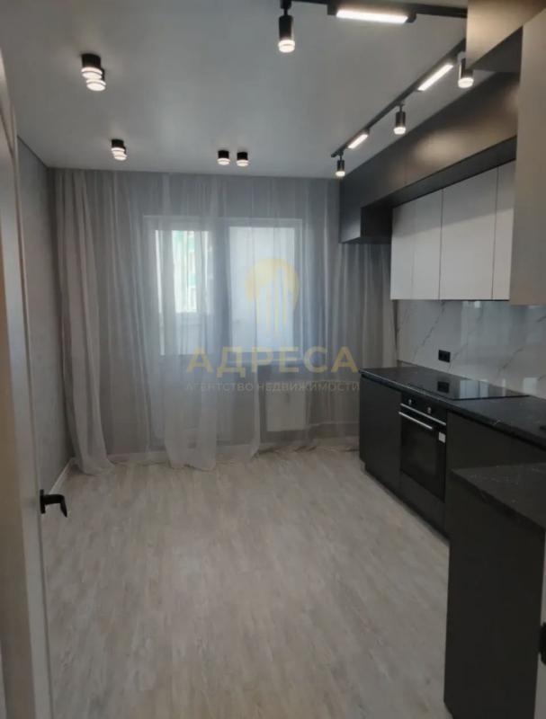 В ПРОДАЖЕ ЕВРО-3-х комнатная квартира в самом центре движения города!!! - Оренбург