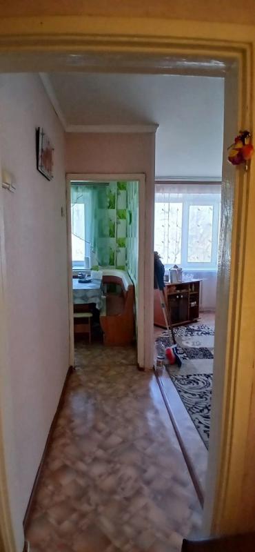 Предлагаем Вашему вниманию светлую уютную квартиру на привлекательном этаже
• г. - Новотроицк