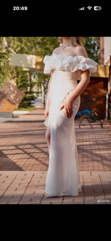 ⎯⎯⎯⎯⎯⎯⎯⎯⎯⎯
Продаю свадебное платье

Красивое белое свадебное платье с открытыми плечами и пышной - Оренбург