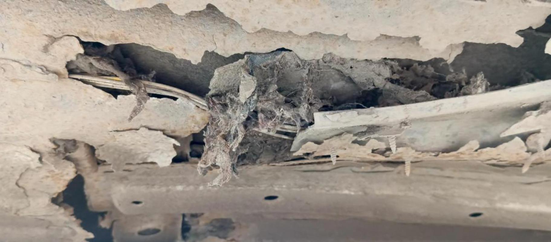 Продам, много по техничке что меня, ВУТ новый, страховка на год делалась недавно,днищем и кузовом на - Орск