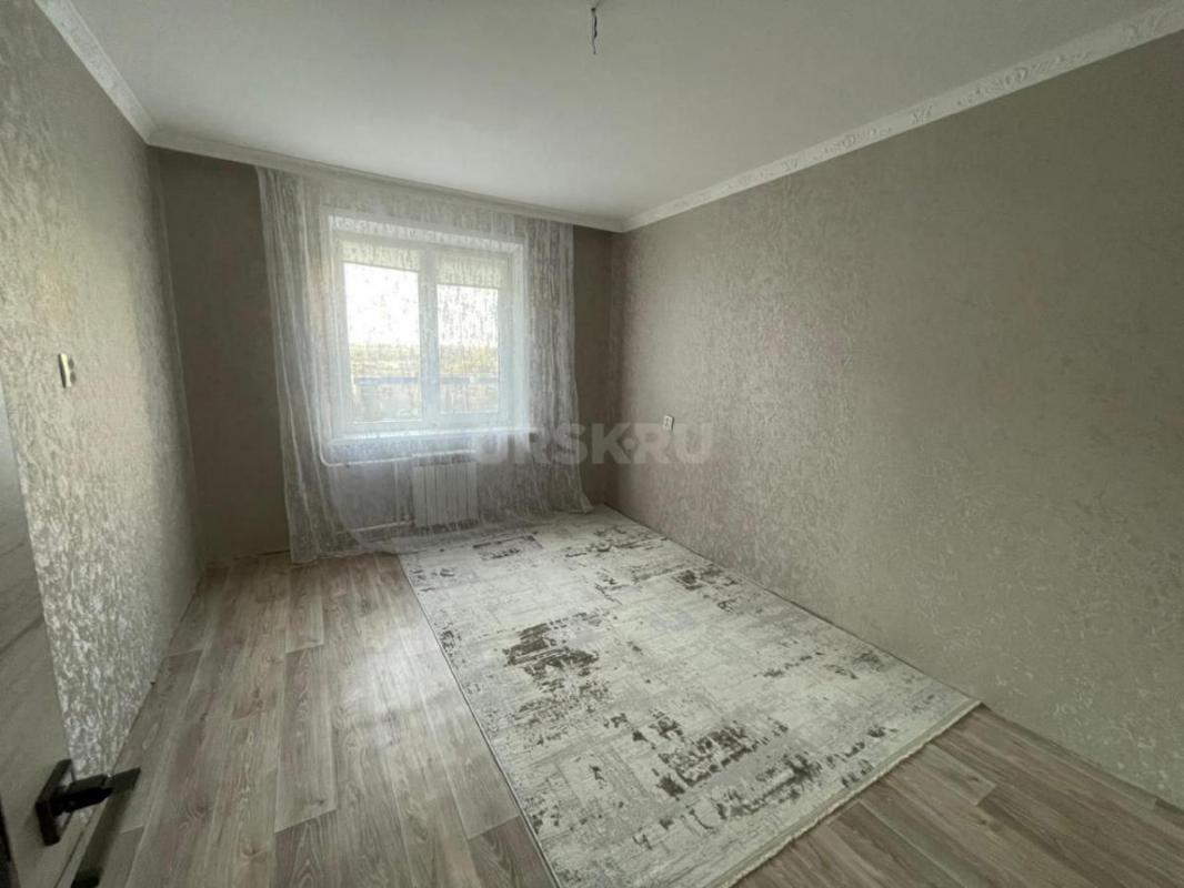 Продам просторную, светлую 2-х комнатную квартиру улучшенной планировки в развито районе города, рас - Орск