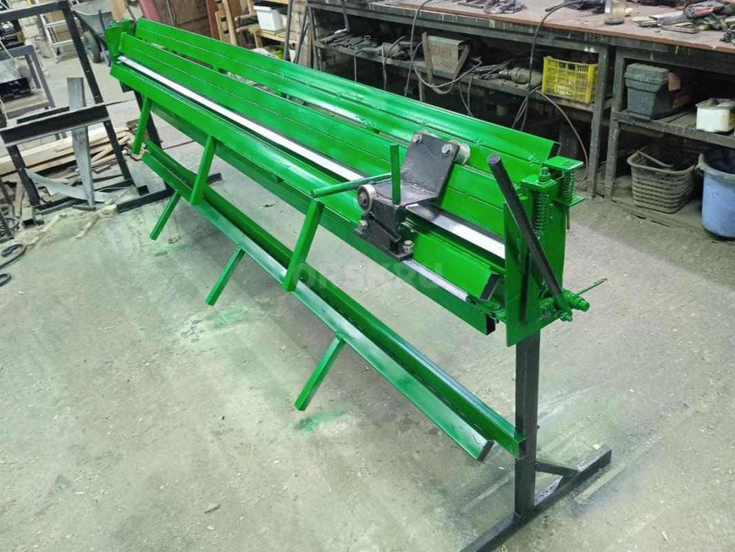 мастер старт
в наличие и на заказ изделия из профиля 
цветочница трехярусная  дл 175   выс 107  ши - Орск