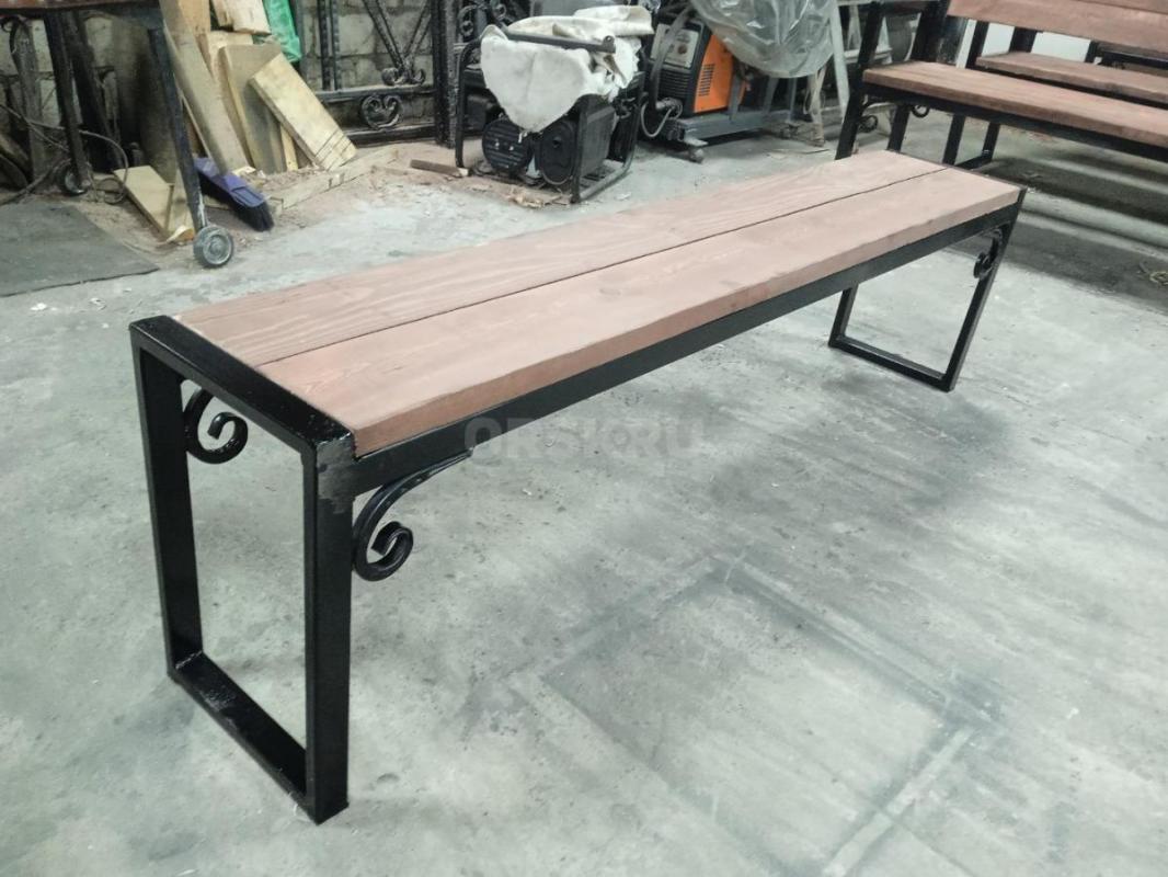 мастер старт
реализует садовую мебель в стиле лофт 
столы лавочки  стулья  скамейки цветочницы
из - Орск