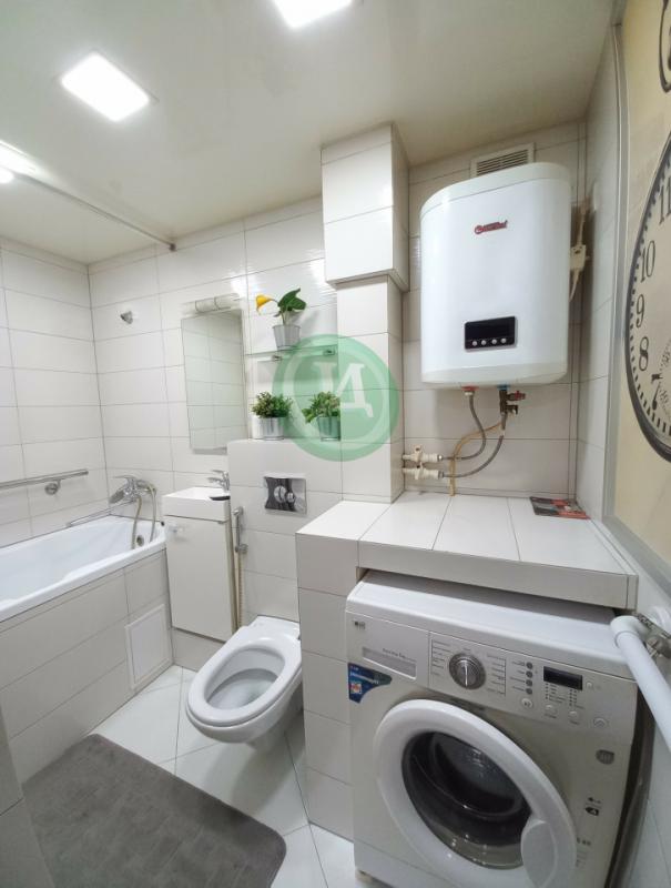 Продам 3-х комнатную квартиру по адресу: ул. - Орск