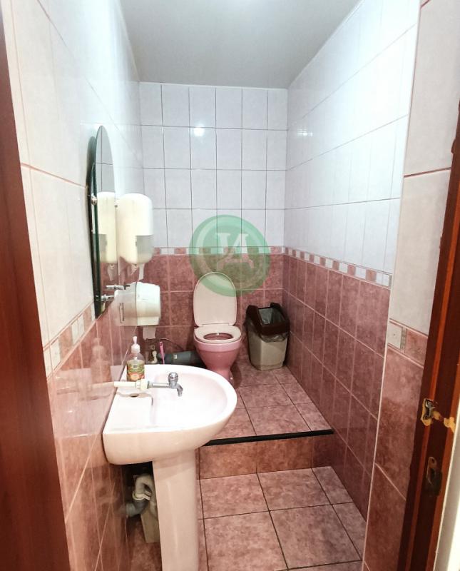 Продам нежилое помещение в котором расположен банкетные залы &laquo;Товиус&raquo;, город Орс - Орск