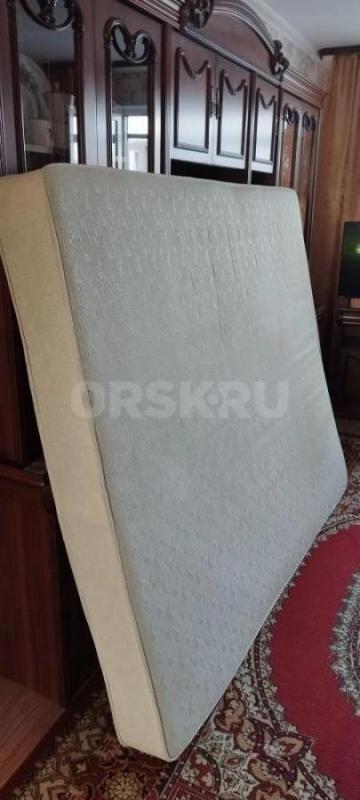 Продам матрац в хорошем состоянии за 1000р. - Орск