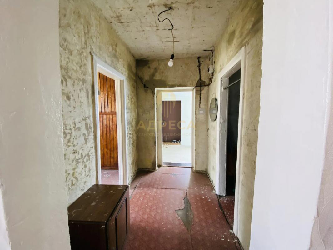 Продается 4 комнатная квартира площадью 64 кв. - Оренбург