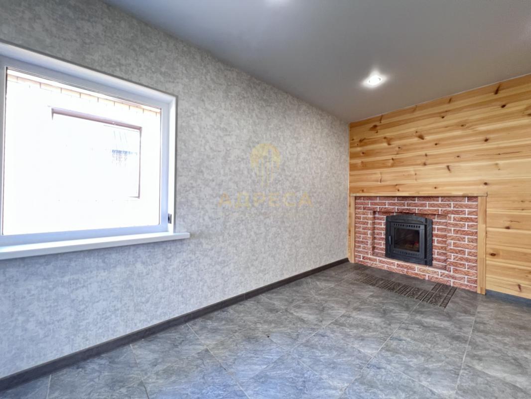 Продаётся просторный и надёжный дом для большой семьи в поселке Ленина ( Заречье) со всей необходимо - Ленина