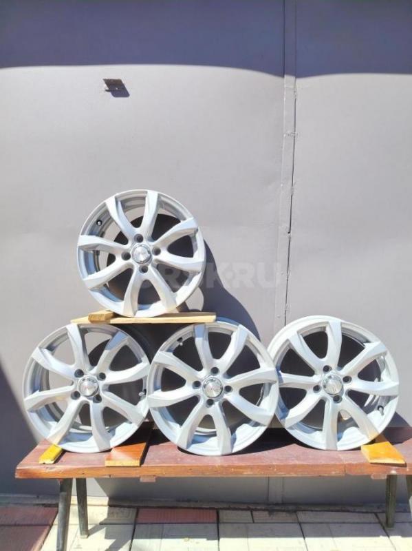 Легкосплавные диски на  автомобиль Веста  4/100 ЕТ-50, 4 шт - Орск