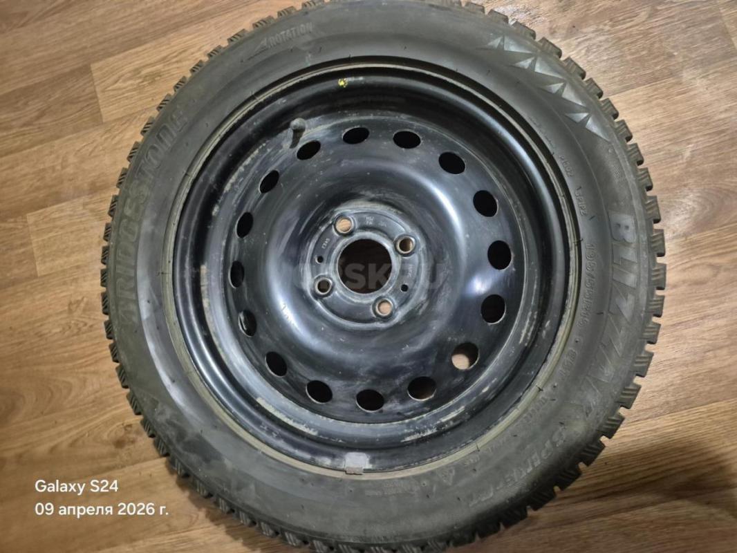Продаю штампованное колесо R 15, размер 195 ×55, шипов практически нет, протектор хороший, внешних п - Орск