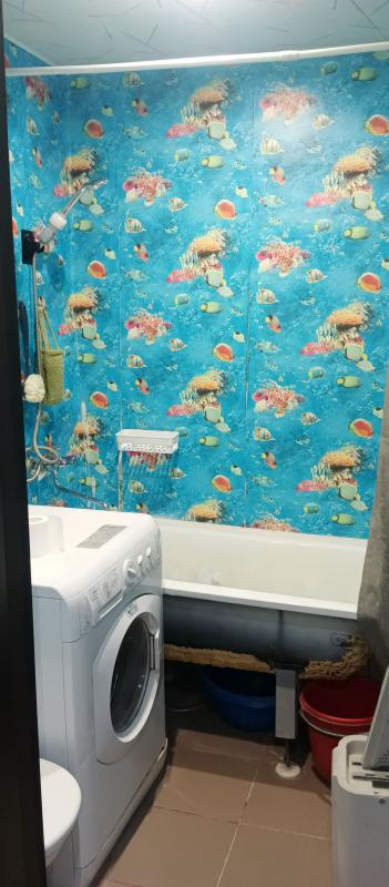 Сдаётся 1 комнатная квартира на длительный срок 
Магазины , школы , детский сад в шаговой доступност - 