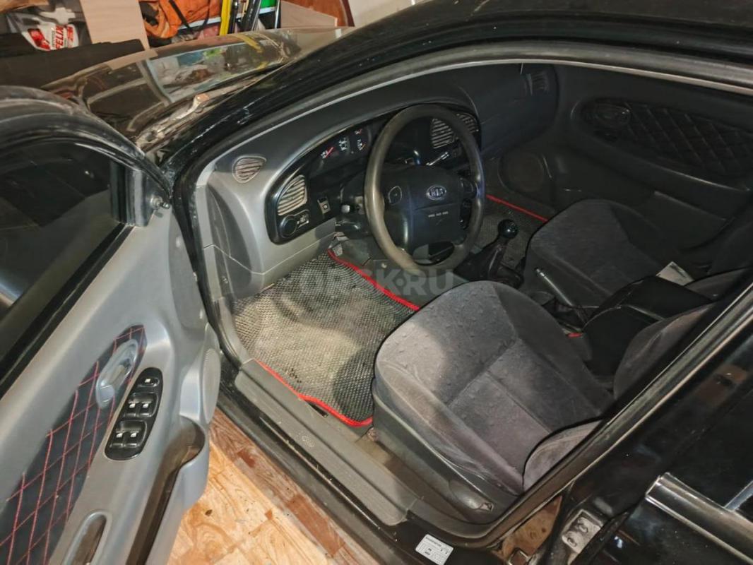 В хорошем состоянии. - Гай