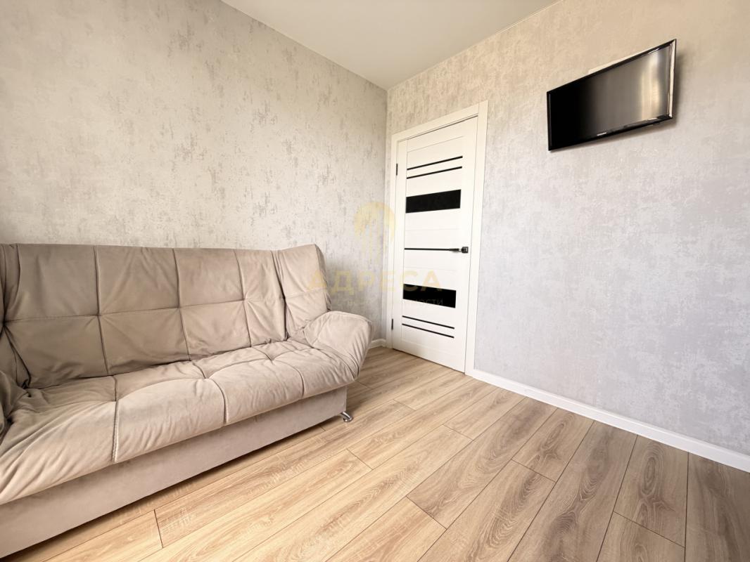 Продаётся тёплая, уютная квартира с удобной планировкой, общей площадью 38 кв. - Оренбург