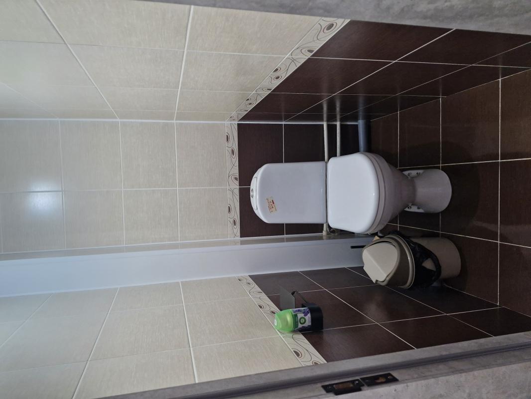 Тёплая, раздельная  2 -комнатн. - Не указан