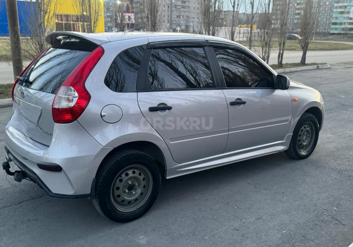 Калина 2 8 клапанная 
Эур 
АБС 
Сигнализация 
Музыка 
Чистый ухоженный салон - Орск