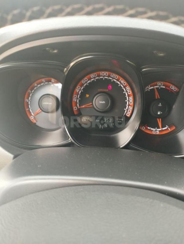 Продам автомобиль, один хозяин,  в отличном  состоянии, приобреталась у дилера за наличный расчет, - Орск