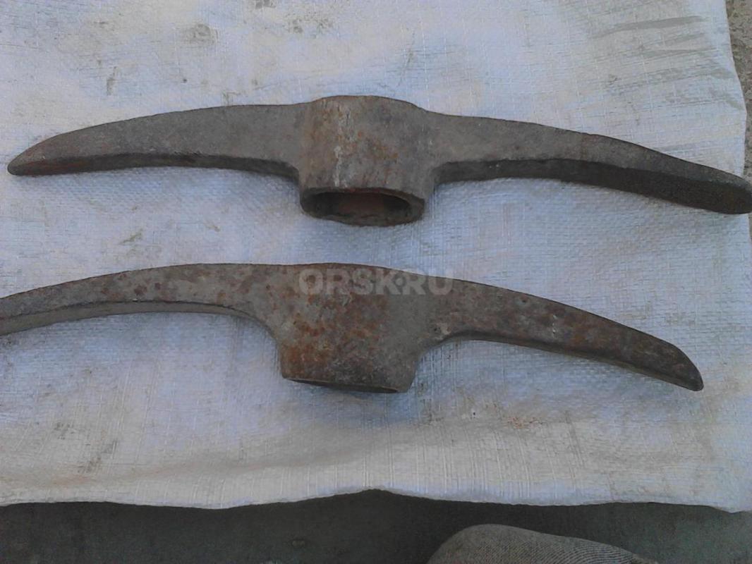 Продам вентили стальные диам.50,80мм; кувалды, молотки; кирки; ломы; бидон алюм. 5л. - Орск