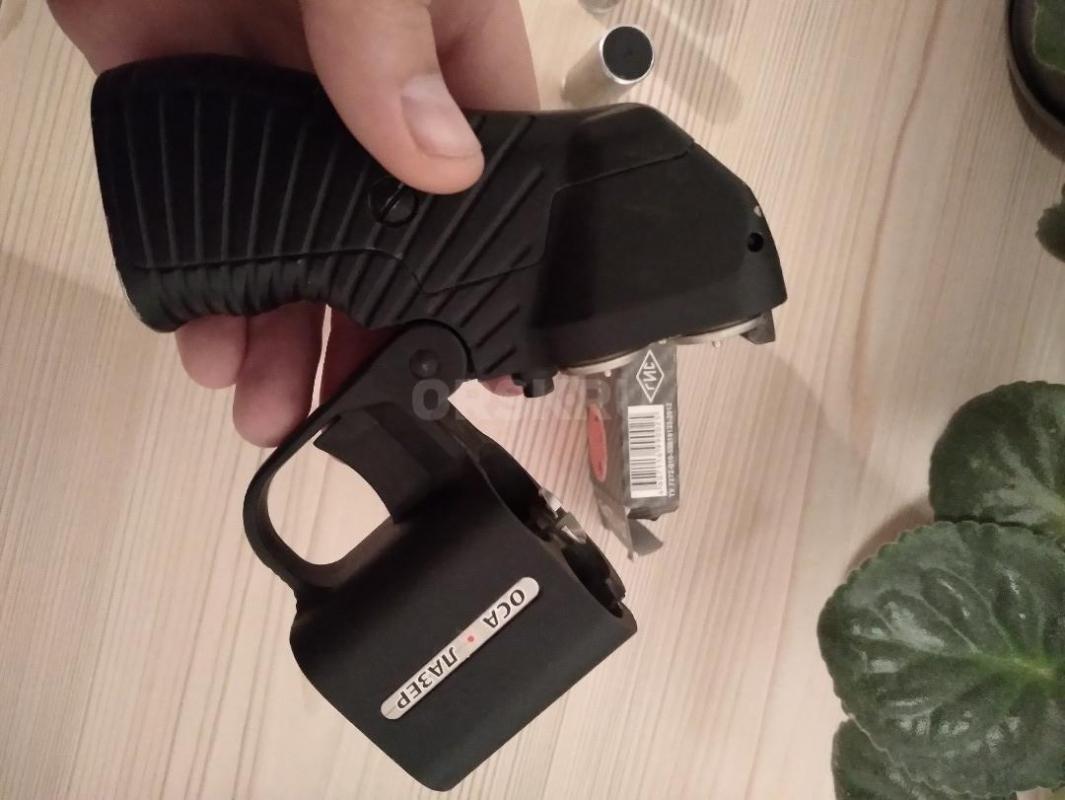 Продам травматический пистолет оса 18х45 с лазерным прицелом 2  кобуры нательная и на пояс. - Орск