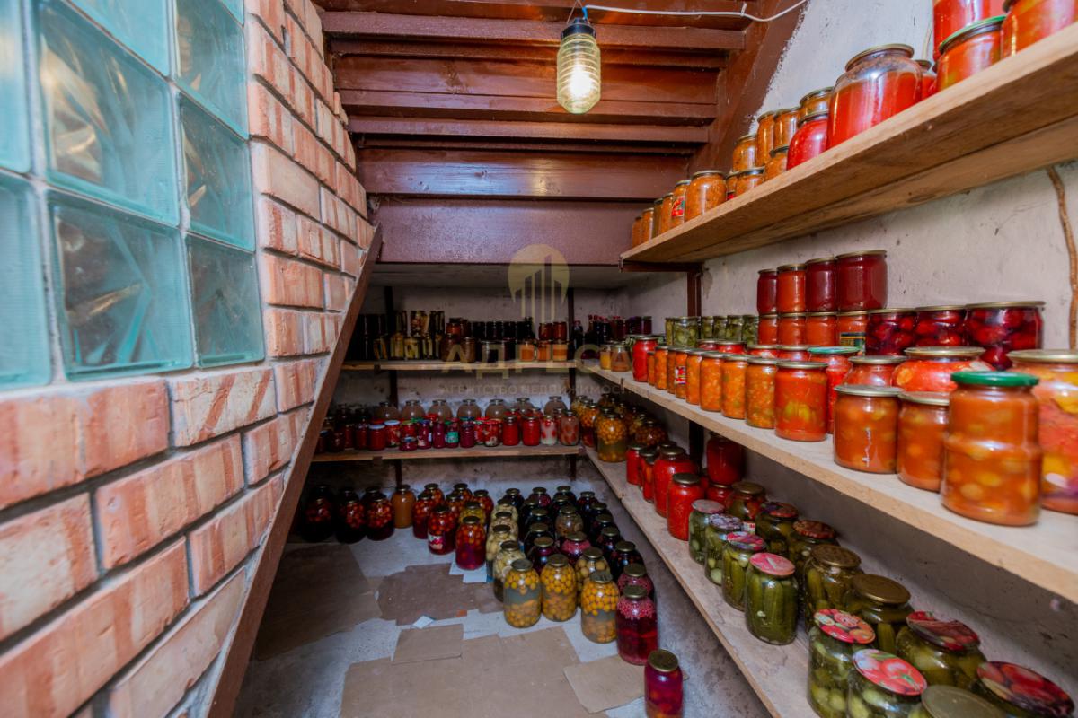 Продаём просторный и надёжный двухэтажный дом для большой семьи. - имени 9 Января