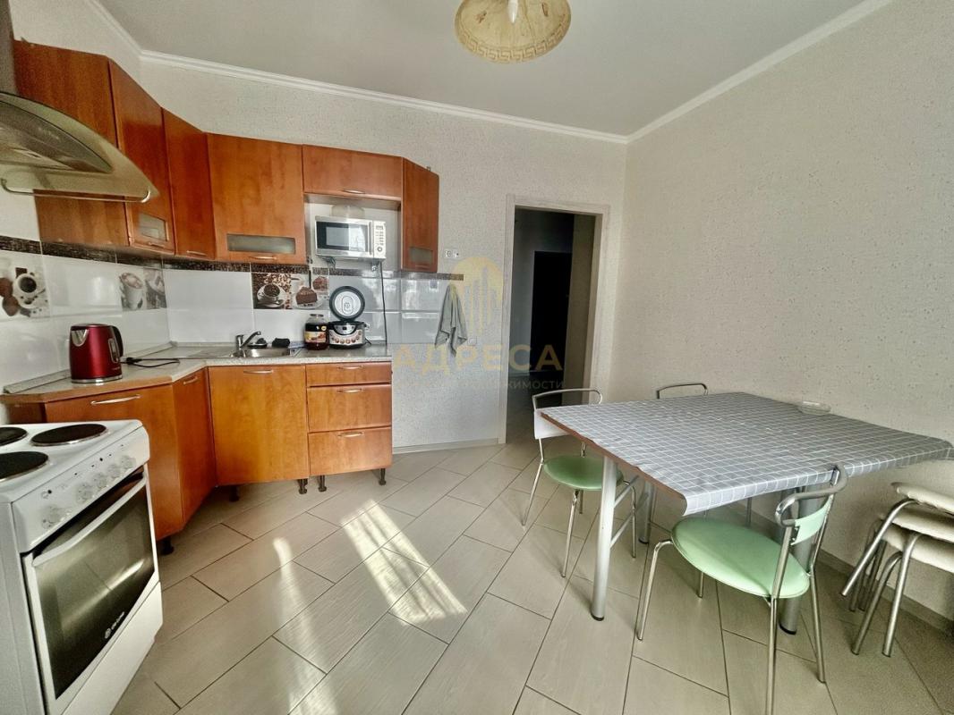 Сдаётся однокомнатная квартира с мебелью и техникой, с хорошим ремонтом. - Оренбург