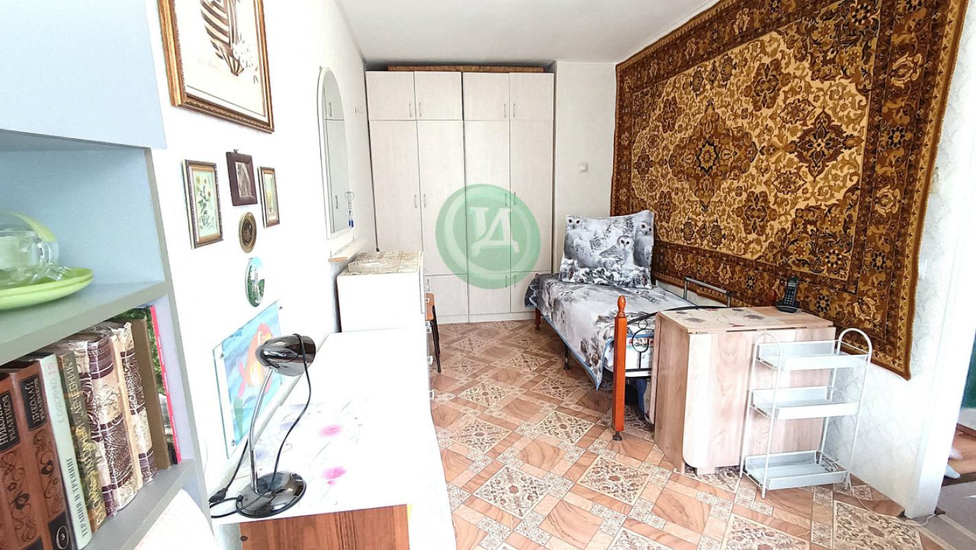 Продам уютную 2-х  комнатную квартиру на ул. - Орск