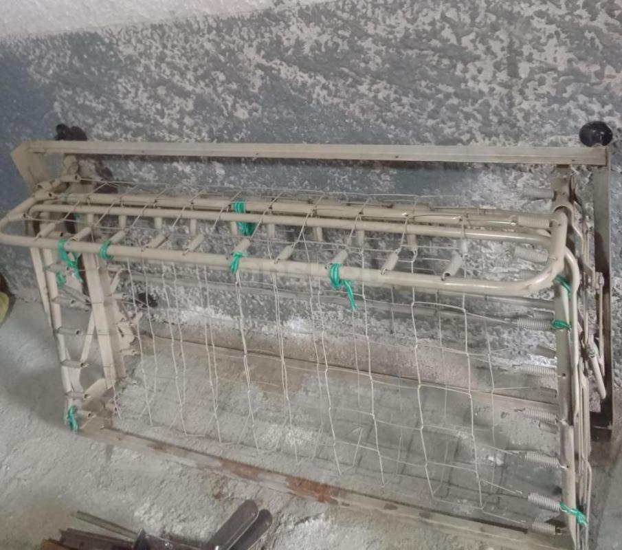 продам металлический каркас раздвижного дивана от комплекта мягкой мебели в идеальном состоянии. (пр - Орск