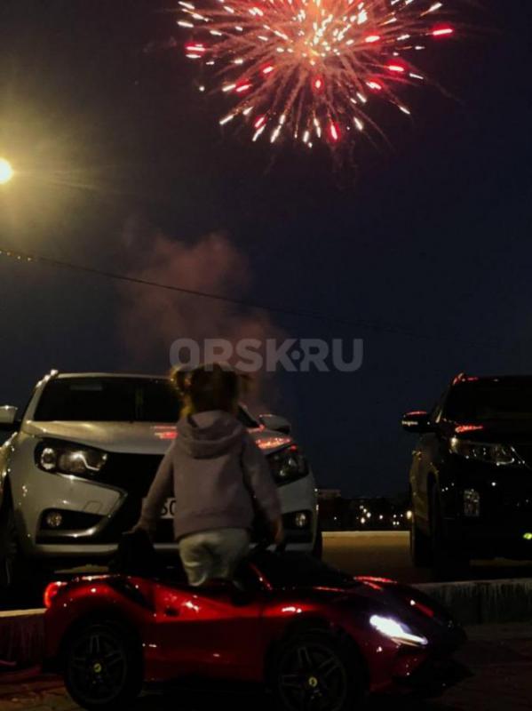 Продам красную феррари. - Орск