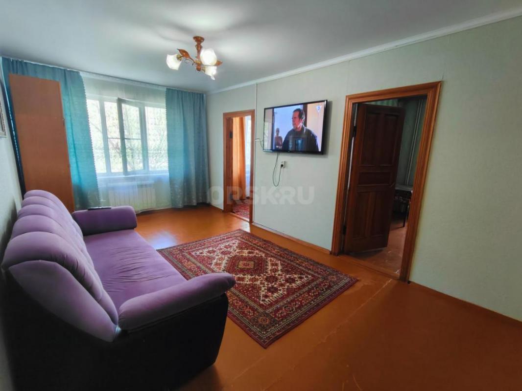 Сдаётся в долгосрочную аренду просторная четырёхкомнатная квартира площадью 63 кв. - Орск