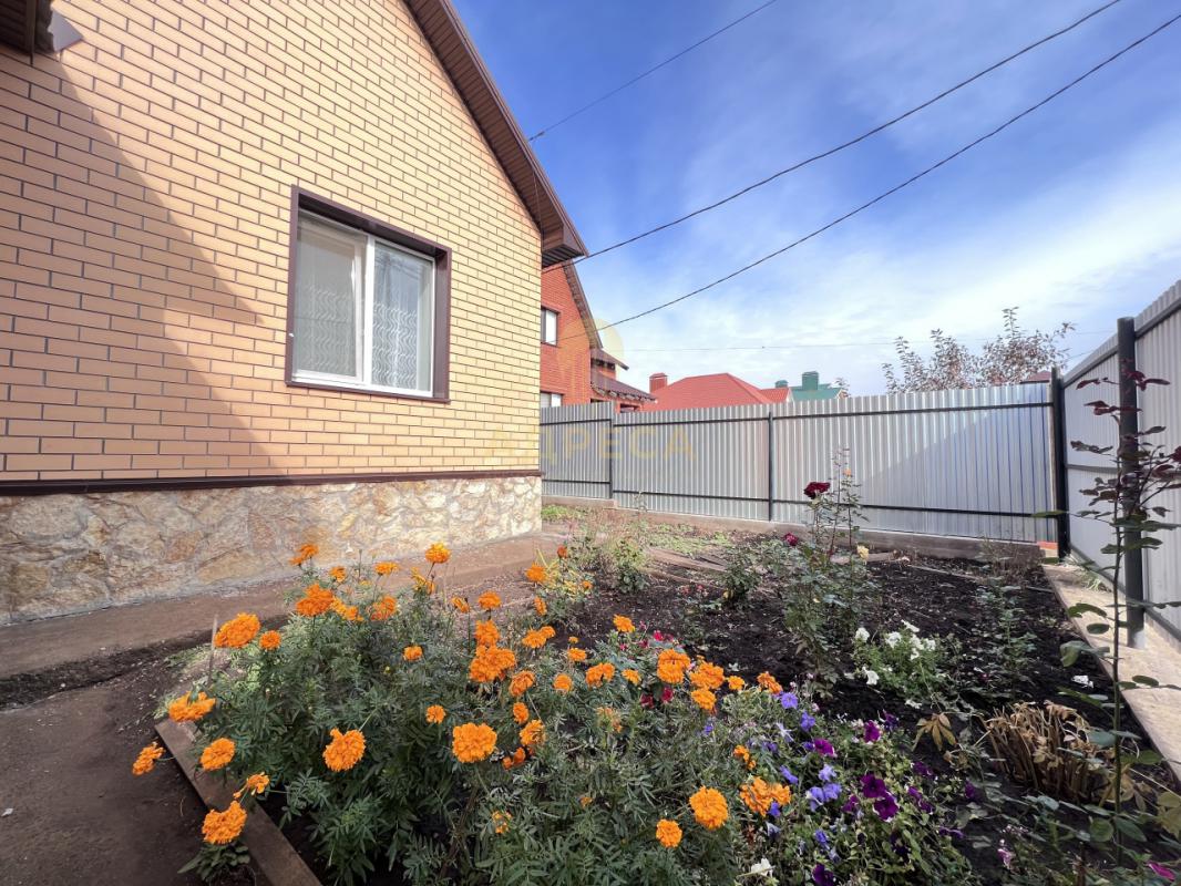 Продаётся просторный и надёжный дом для большой семьи в поселке Ленина ( Заречье) со всей необходимо - Ленина