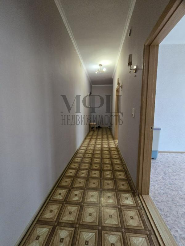 Продается просторная 2-комнатная квартира в п. - Орск