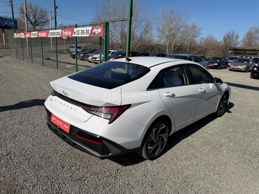 Продаётся новый автомобиль 
HYUNDAI ELANTRA 1.5L CVT LUX Premium Edition Пред максимальная комплект - Орск