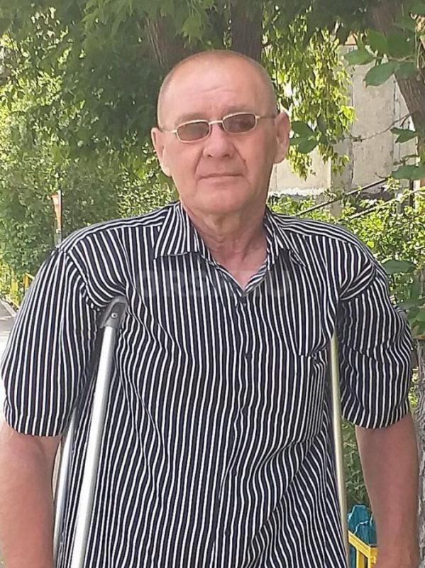 Если тебя одолели недуги, если ты хочешь бросить пить, позвони мне. - Орск