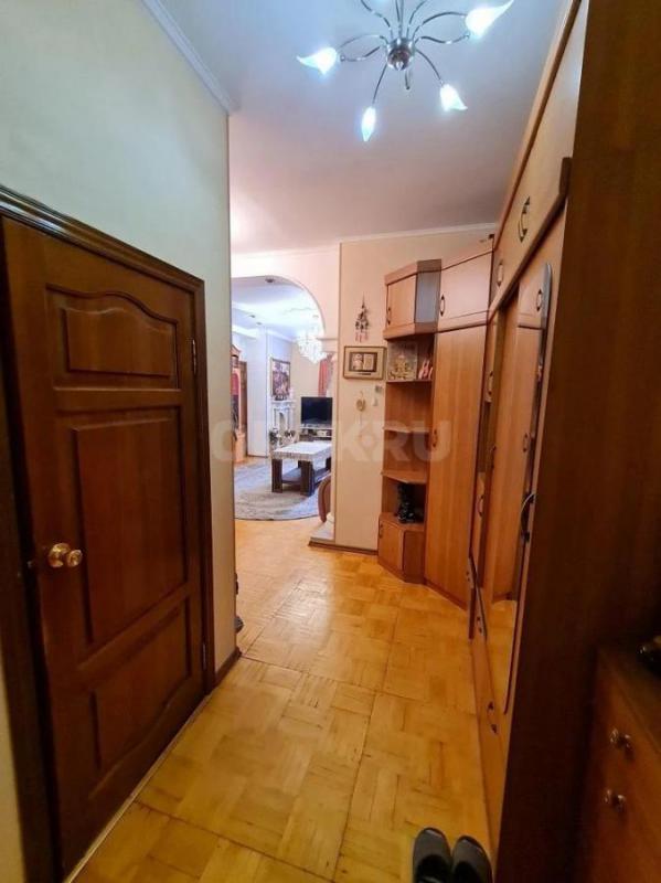 Сдам на длительный срок просторную, полностью меблированную 2-х комнатную квартиру в центральном рай - Орск