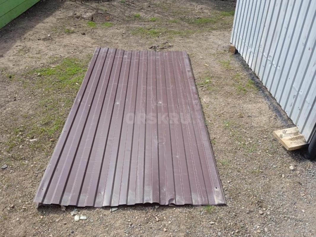 вольер для собак  в отличном состоянии
длина  4 метра 
шир 2 метра  
выс 2 метра
легко разбирает - Орск