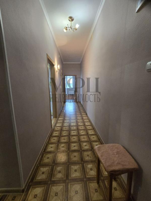 Продается просторная 2-комнатная квартира в п. - Орск