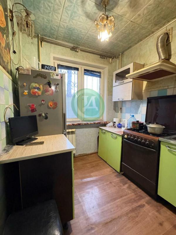 Продам 2-х комнатную квартиру по адресу: ул. - Орск