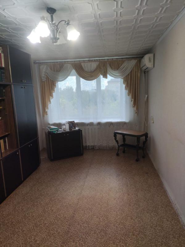 Срочно продается просторная светлая двухкомнатная квартира площадью 47,1 кв. - Гай