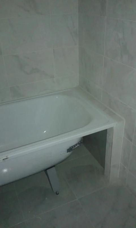 1 собственник, капитальный ремонт, все поменяно, медная проводка, стены пол выровнены, линолиум, две - Новотроицк