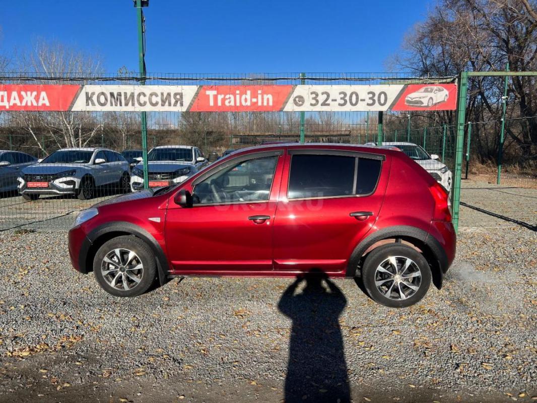 RENAULT Sandero Год 2013 Автомат
В идеальном состоянии! - Орск