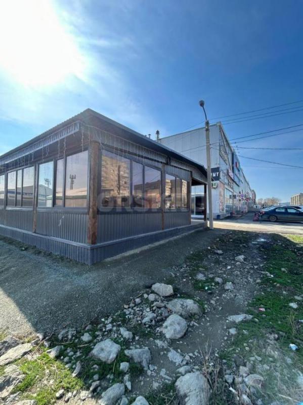 Продам отдельно стоящее здание по ул. - Орск