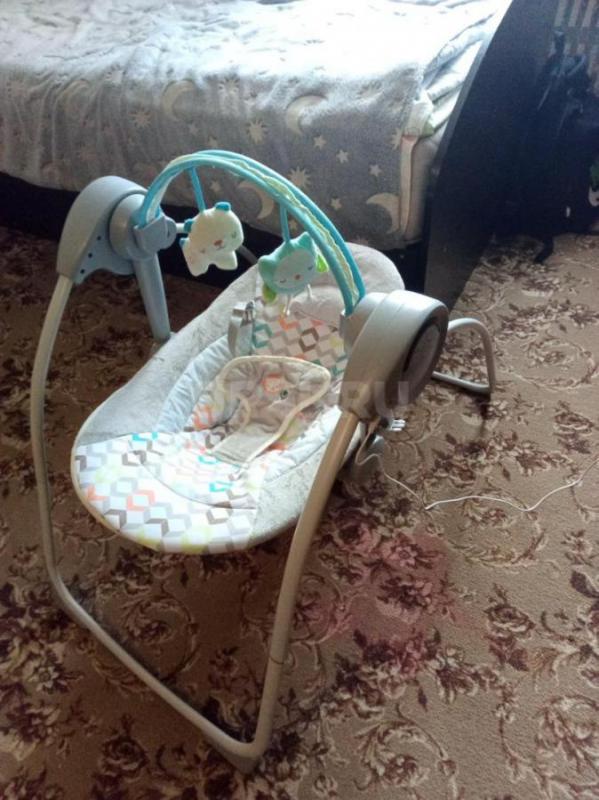 Продам электро качалку детскую была использована 3 раза до 15 кг с музыкой и 3 режима качания покупа - Орск