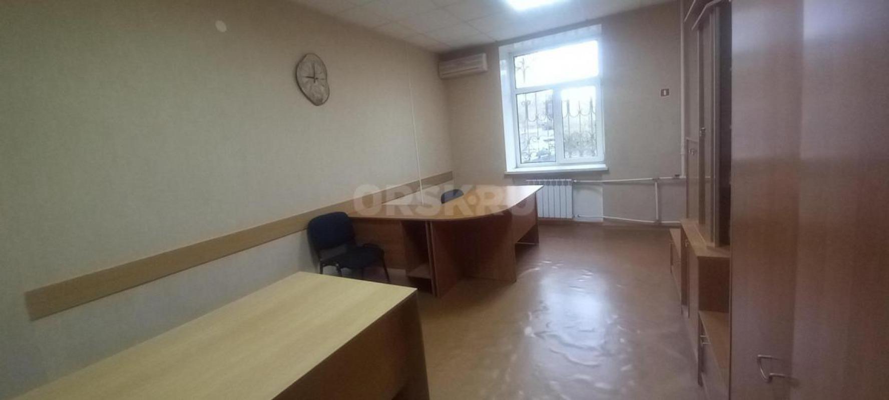Сдаётся в аренду  кабинет под офис, площадью 18 кв. - Орск