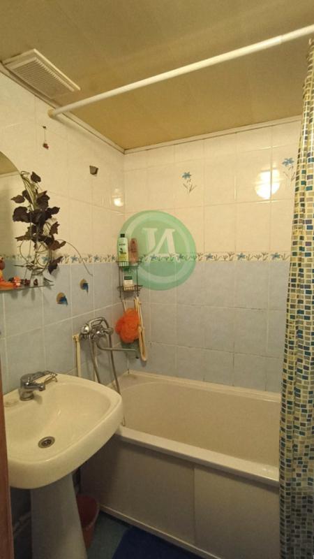 Продам 3-х комнатную квартиру улучшенной планировки по ул. - Орск