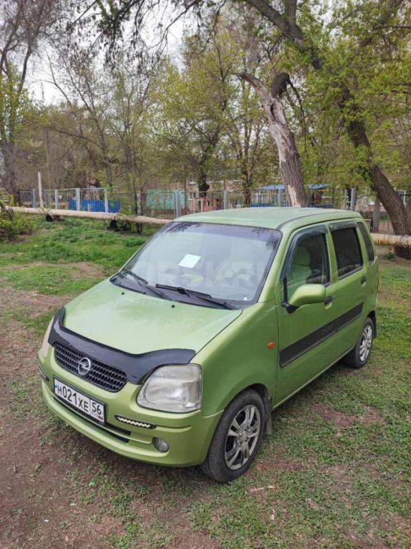 Очень ухоженная машина,
маленькая но вместительная
Расход бензина небольшой
Везде можно припарков - Орск