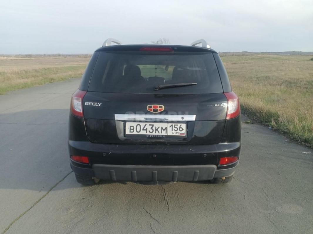 Автомобиль в хорошем состоянии я собственник стоит пропан резина зима лето - Орск